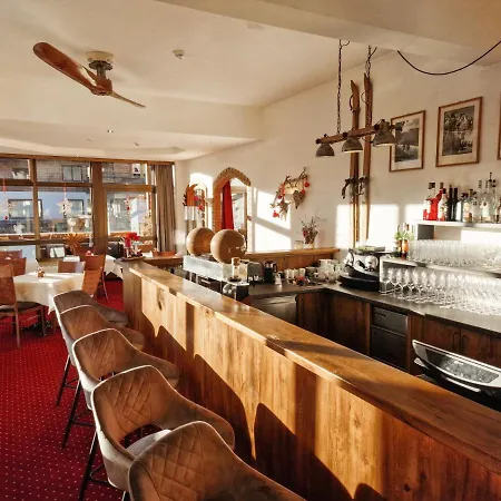 Alpin Scheffau Hotel 3*