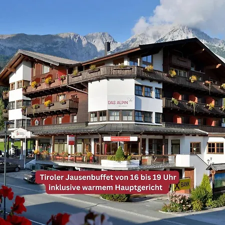 Hotel Alpin - Garni Scheffau am Wilden Kaiser