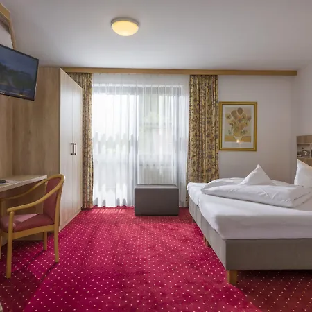 Alpin - Garni Hotel 3*