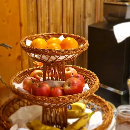 Alpin - Garni Hotell 3*