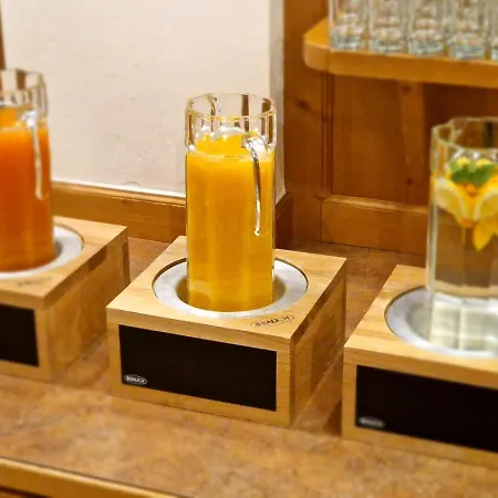 酒店 Alpin - Garni 凯撒山麓舍福