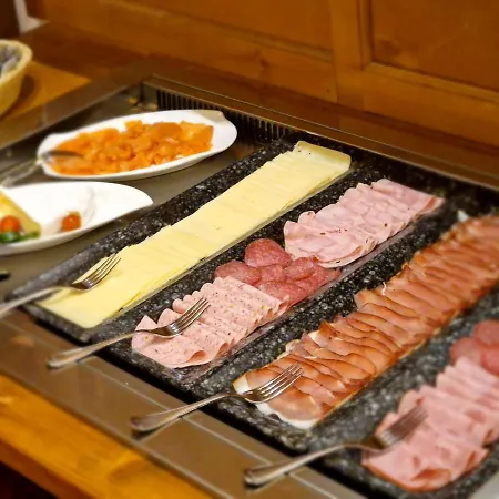 Alpin - Garni 酒店 3*